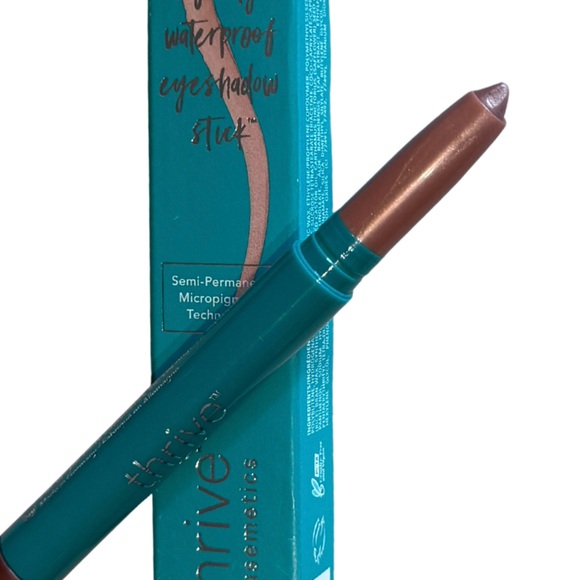 Thrive Causemetics Infinity Waterproof Eyeshadow Stick in Soft Pink Shade, Nikki - Picture 1 of 8